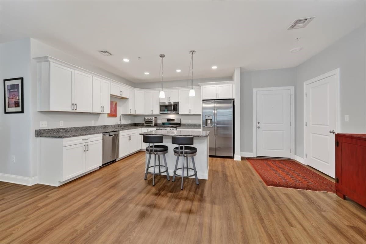 2 Longwood Lane # 204, Hanover MA 02339