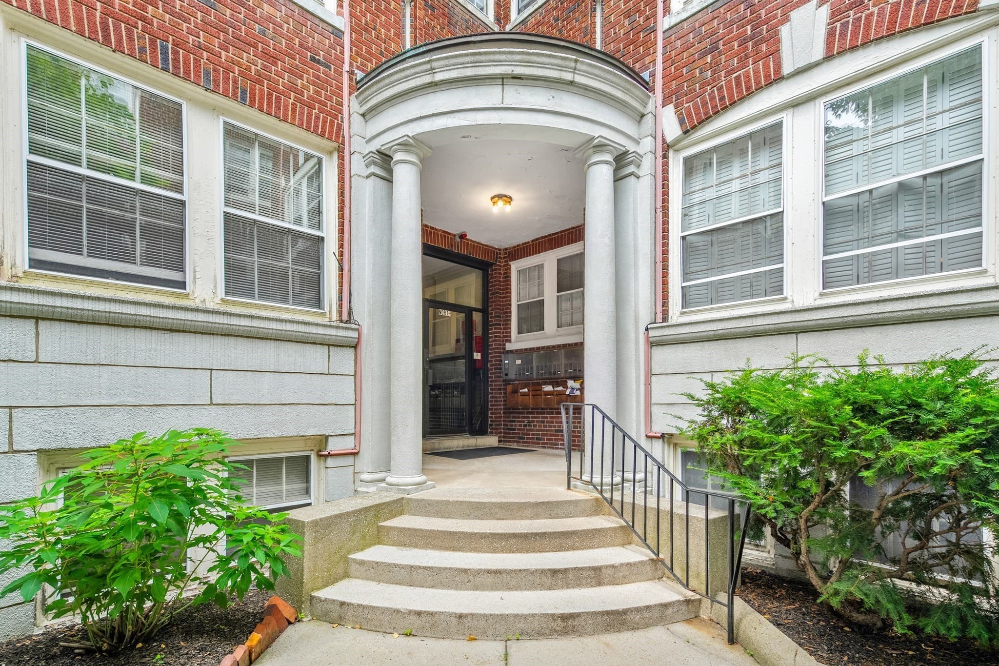 Condominium at 41 Bowdoin St # 25, Cambridge MA 02138, Cambridge, photo 15 of 23