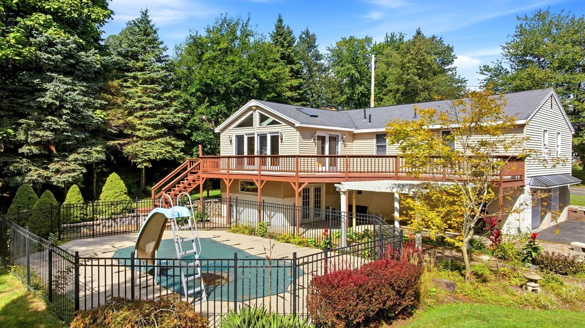 Single Family Residence at 12 Kensington Ave, East Longmeadow MA 01028, East Longmeadow, photo 32 of 37