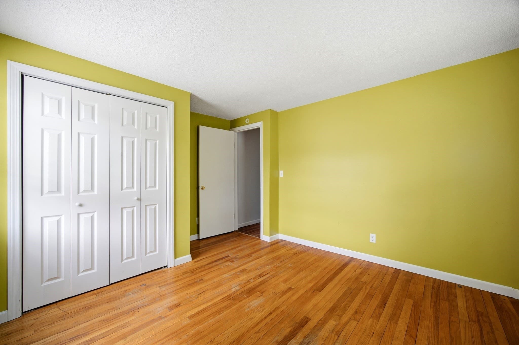 Single Family Residence at 12 Kensington Ave, East Longmeadow MA 01028, East Longmeadow, photo 11 of 37