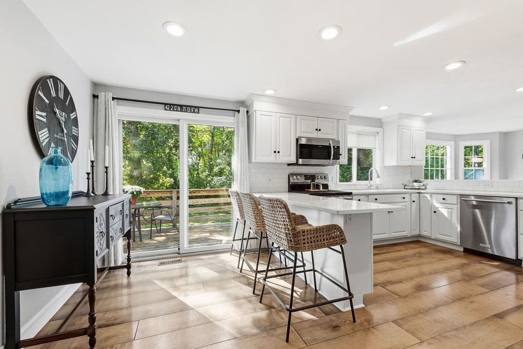 Single Family Residence at 15 River Edge Rd, Mansfield MA 02048, Mansfield, photo 14 of 42