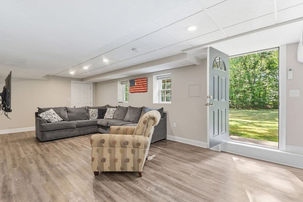 Single Family Residence at 15 River Edge Rd, Mansfield MA 02048, Mansfield, photo 37 of 42