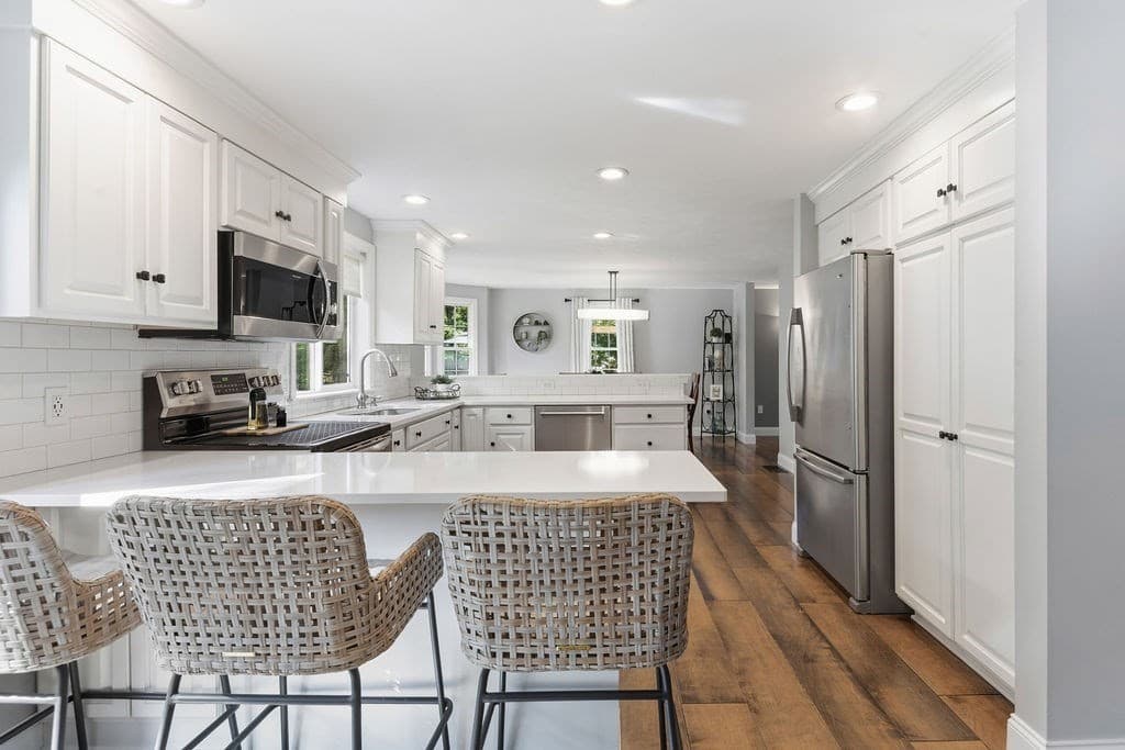 Single Family Residence at 15 River Edge Rd, Mansfield MA 02048, Mansfield, photo 15 of 42