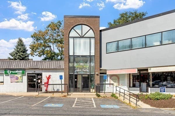 Commercial Sale at 861 Edgell Road, Framingham MA 01701, photo 13 of 17