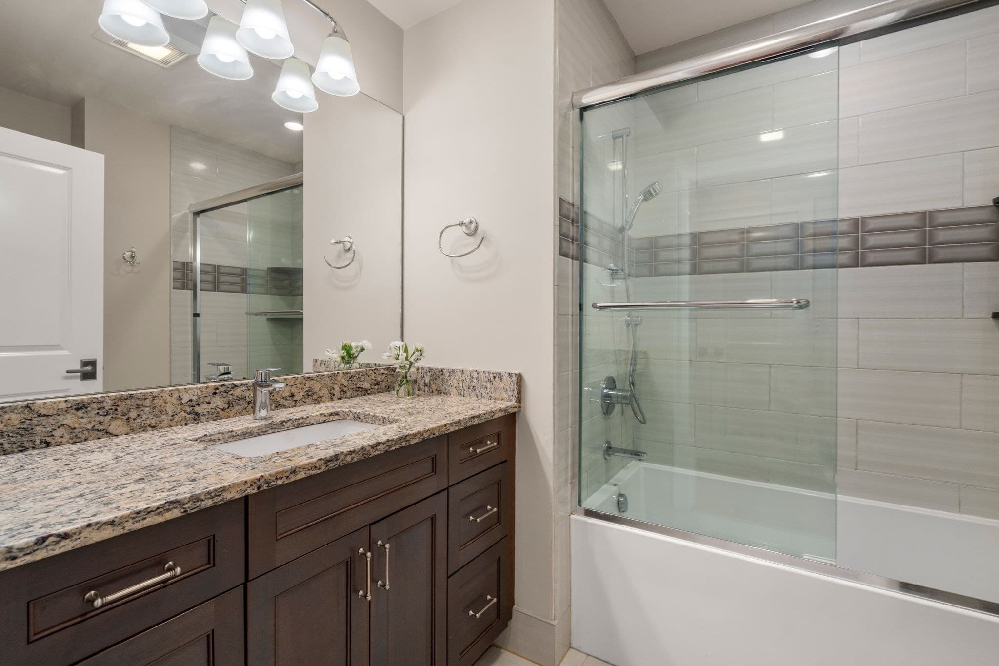 Condominium at 104-108 Hull St # 108, Newton MA 02460, Newton, photo 27 of 41