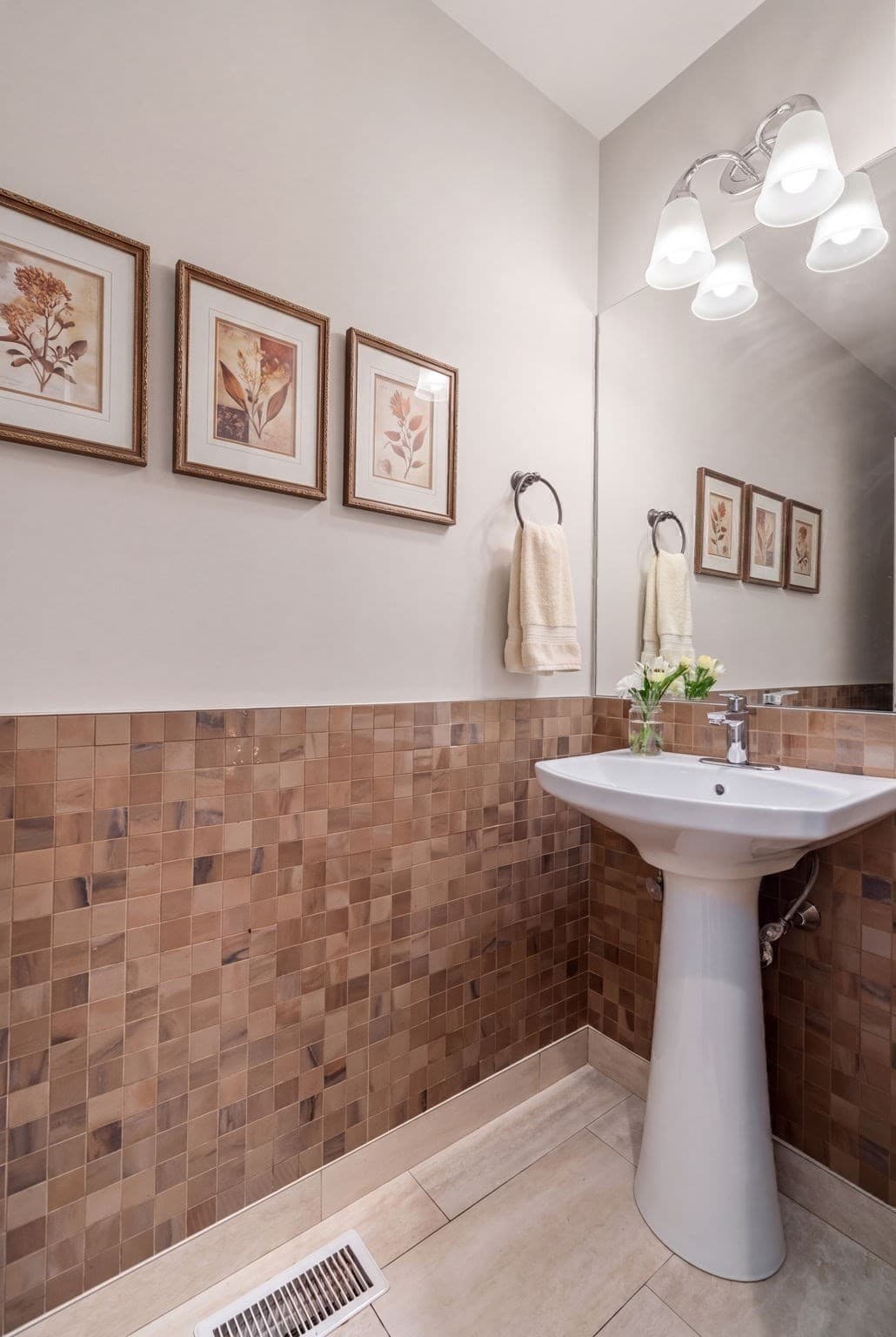 Condominium at 104-108 Hull St # 108, Newton MA 02460, Newton, photo 14 of 41