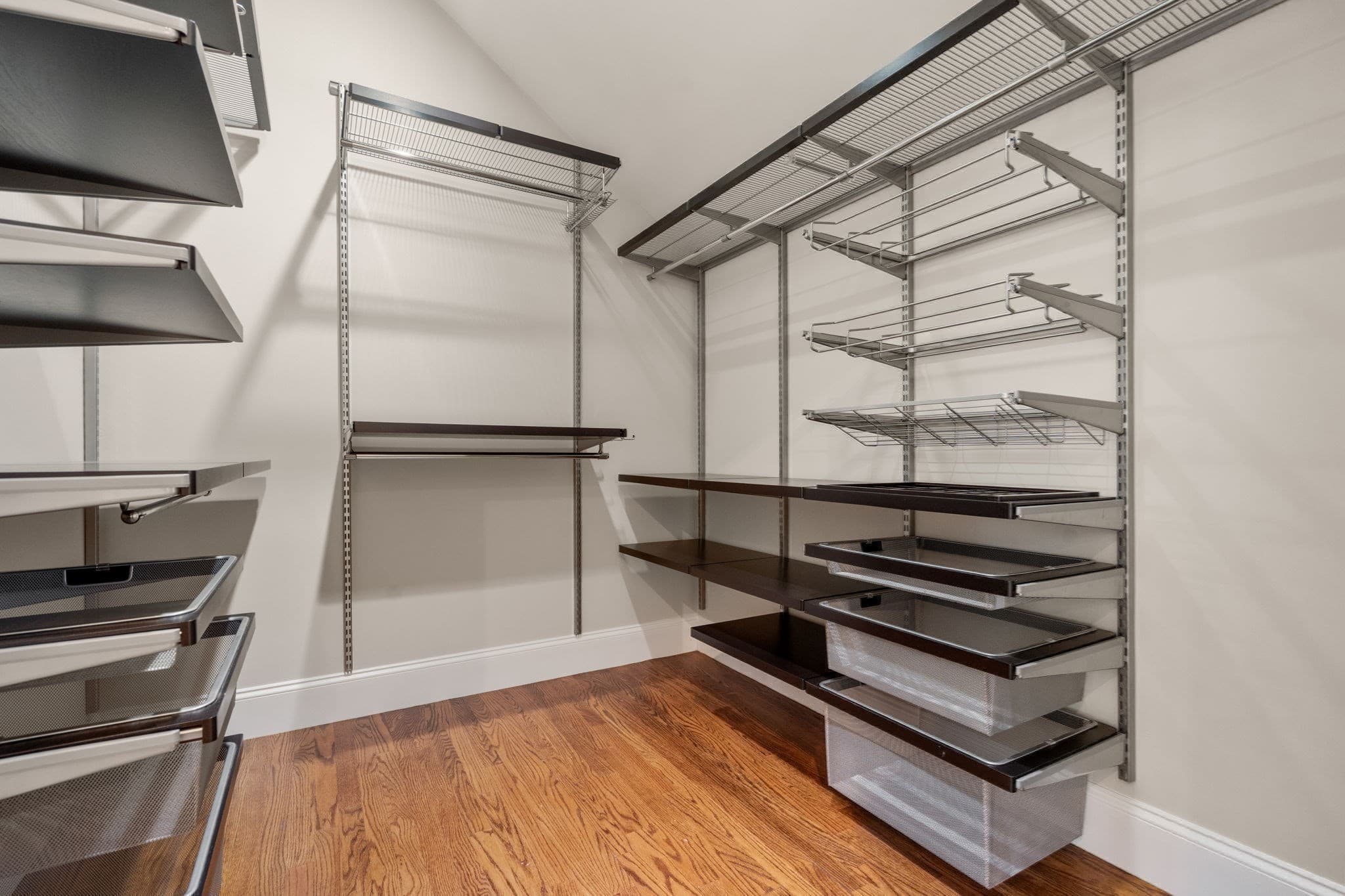 Condominium at 104-108 Hull St # 108, Newton MA 02460, Newton, photo 19 of 41