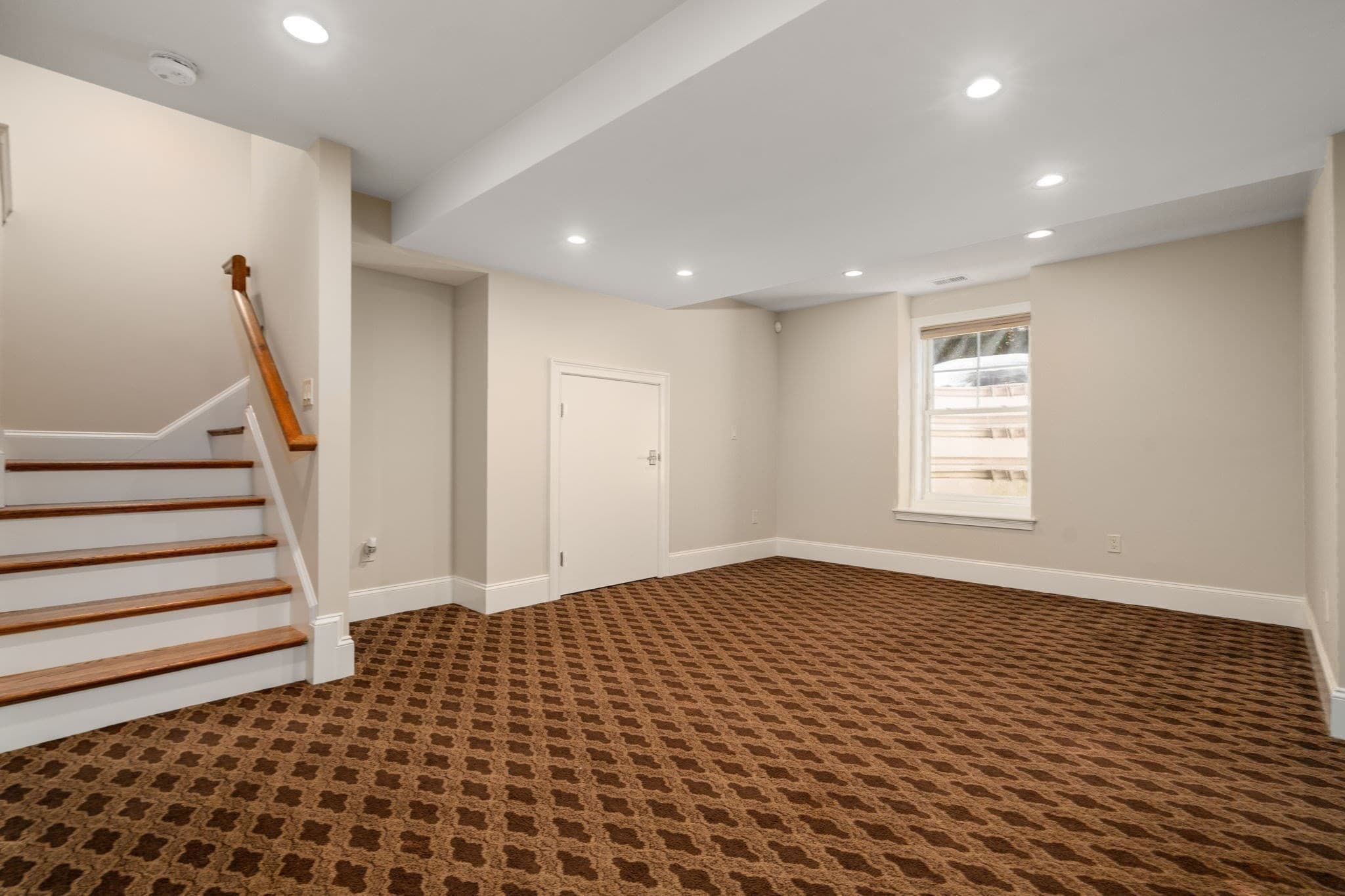 Condominium at 104-108 Hull St # 108, Newton MA 02460, Newton, photo 29 of 41