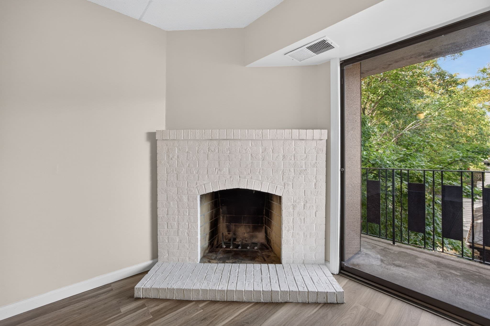 Condominium at 390 Broadway # 35, Somerville MA 02145, Somerville, photo 2 of 28