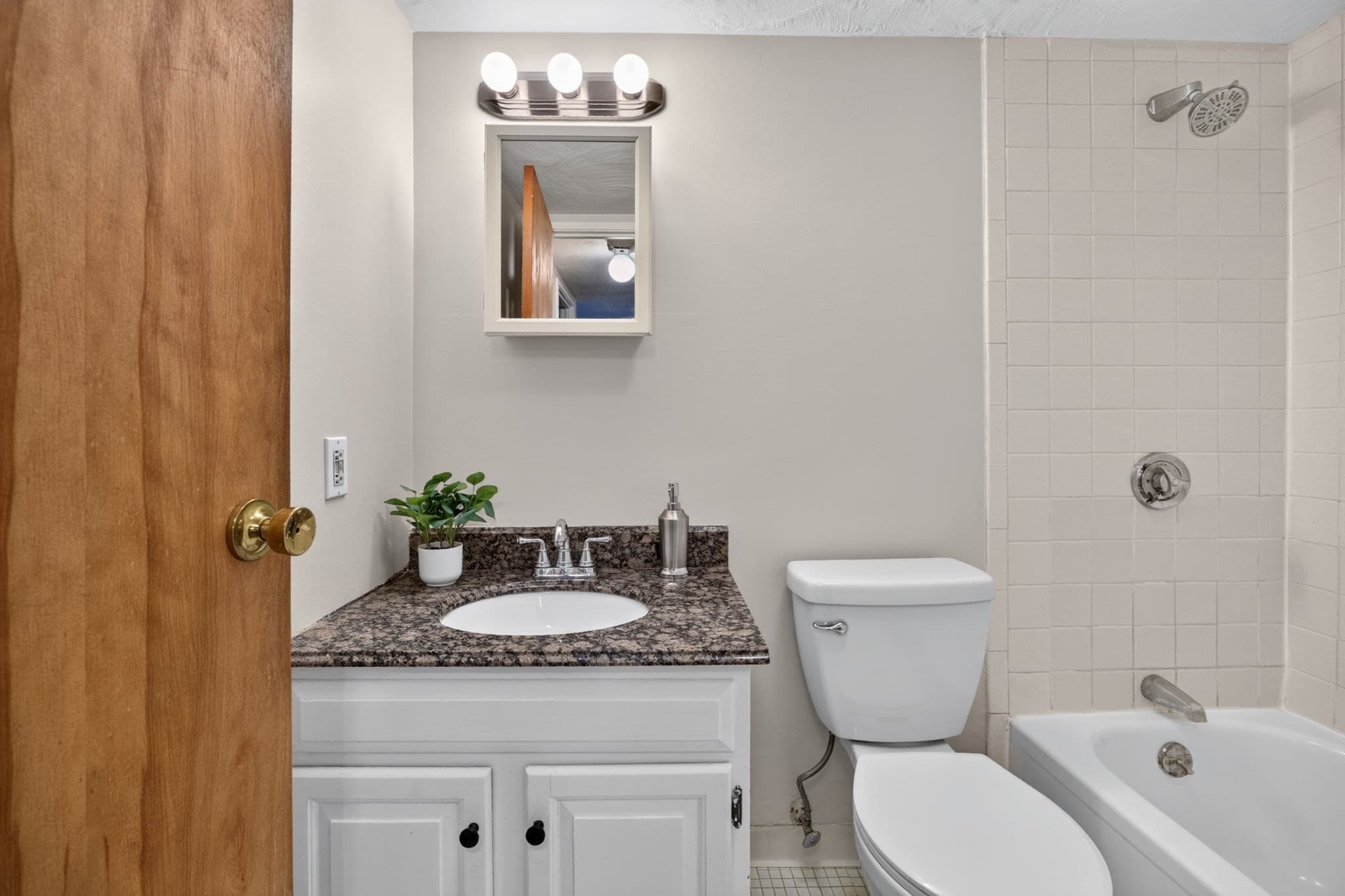 Condominium at 390 Broadway # 35, Somerville MA 02145, Somerville, photo 13 of 28