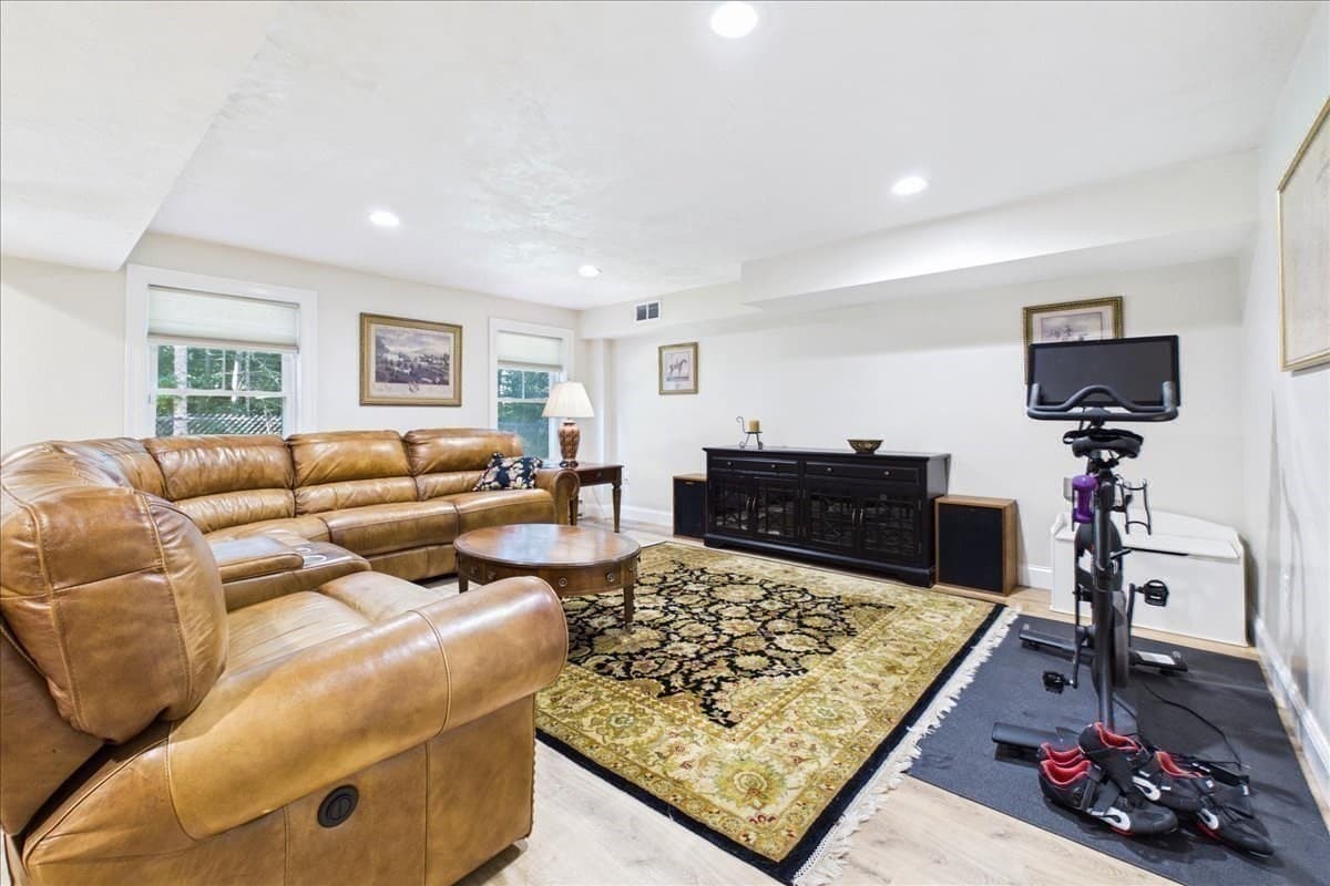 Condominium at 3 Kendrick Way # 3, Hanover MA 02339, Hanover, photo 34 of 42