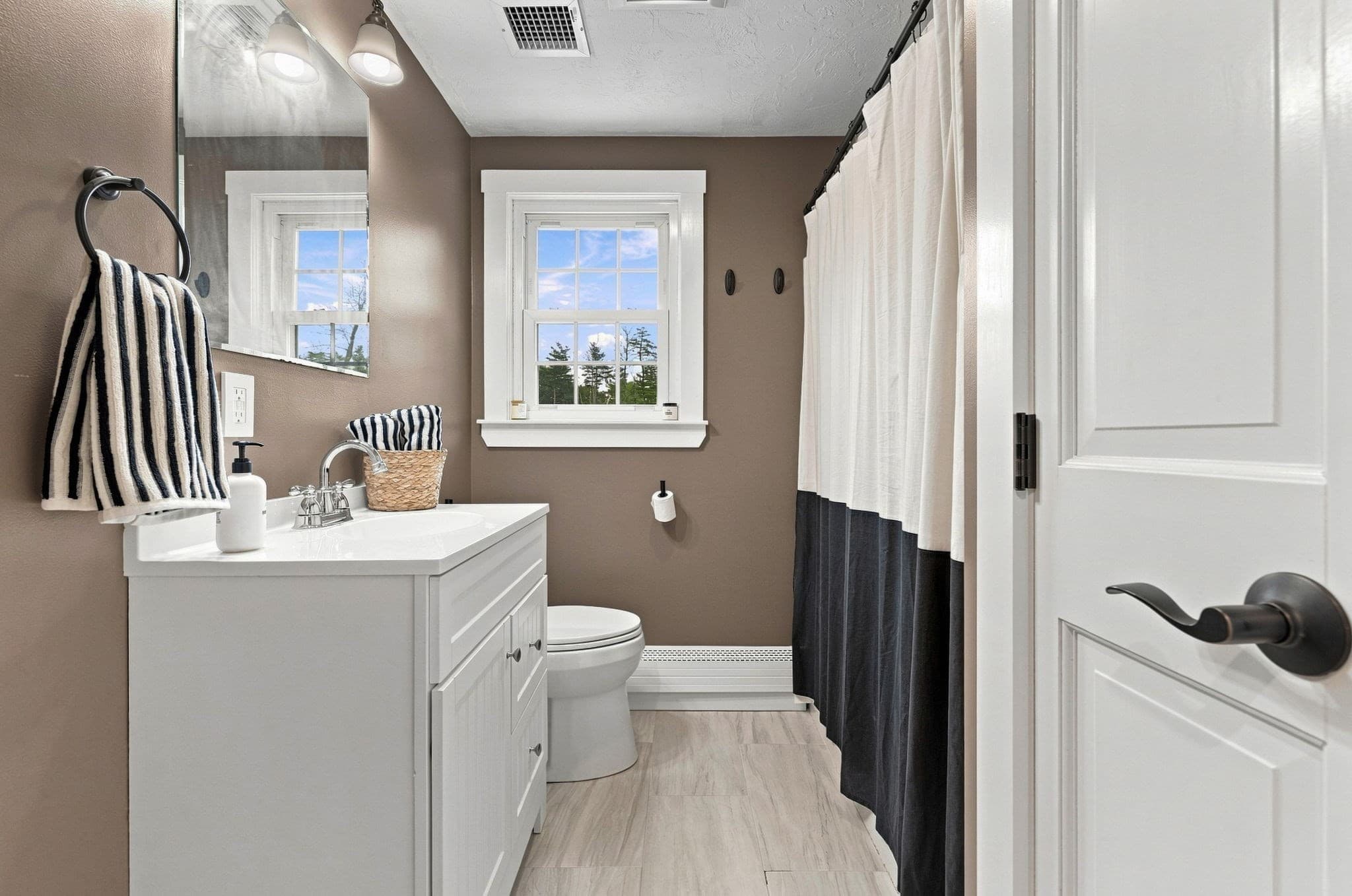 Single Family Residence at 554 High St, Hanson MA 02341, Hanson, photo 26 of 37