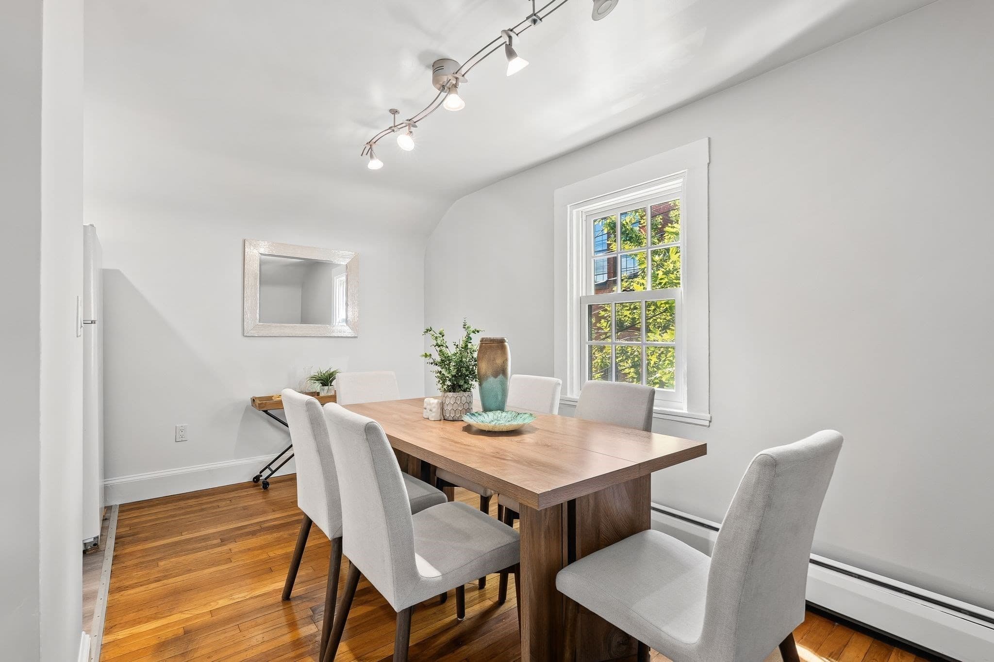 Condominium at 33-35 Green St # 3, Boston MA 02130, photo 13 of 41