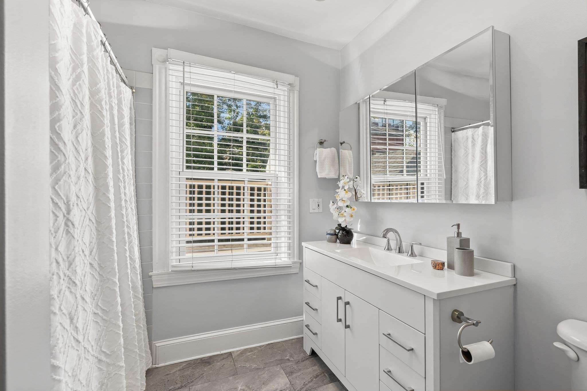 Condominium at 33-35 Green St # 3, Boston MA 02130, photo 22 of 41