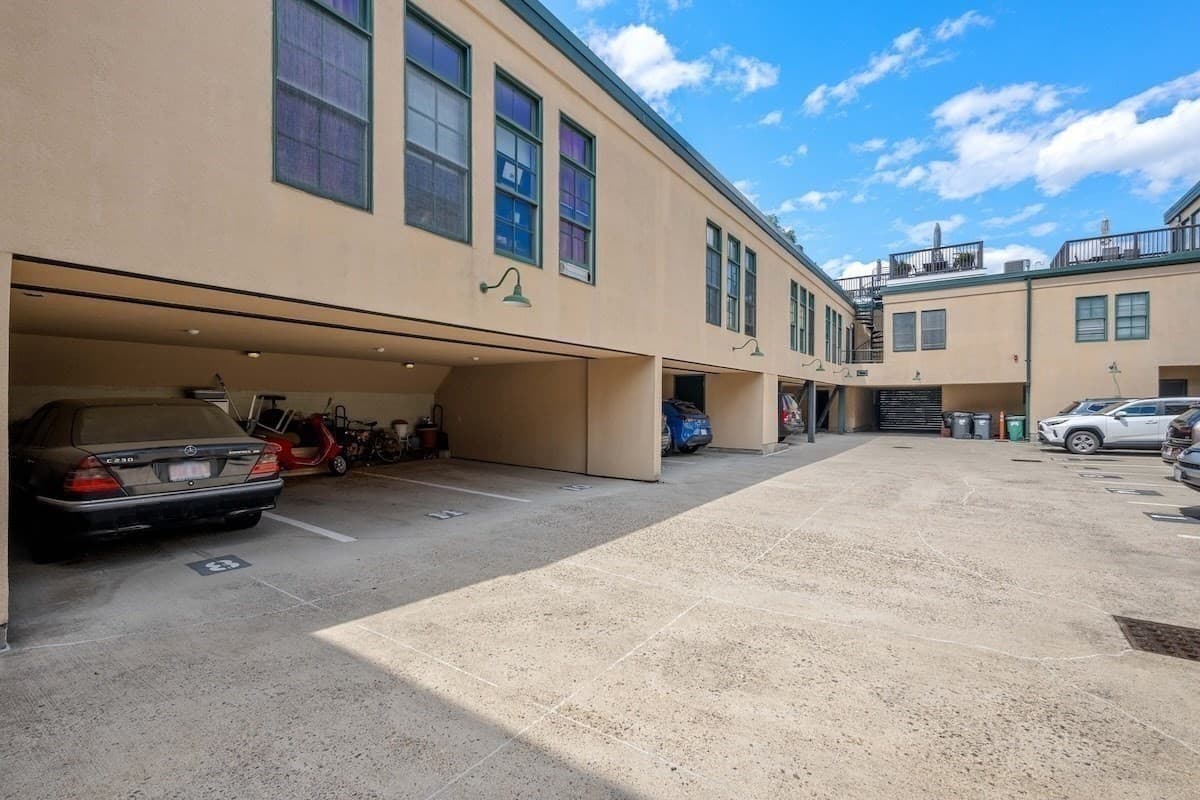 Condominium at 155 Brookline St # 8, Cambridge MA 02139, Cambridge, photo 32 of 38