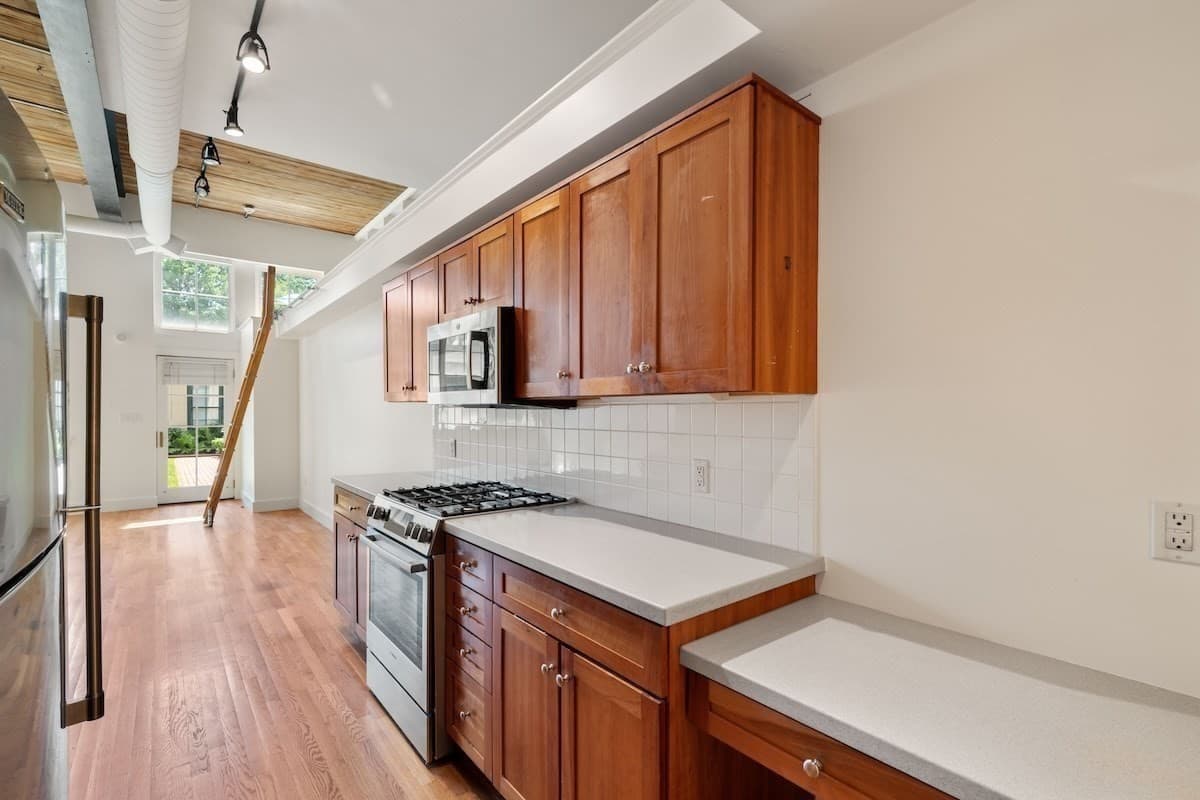 Condominium at 155 Brookline St # 8, Cambridge MA 02139, Cambridge, photo 9 of 38