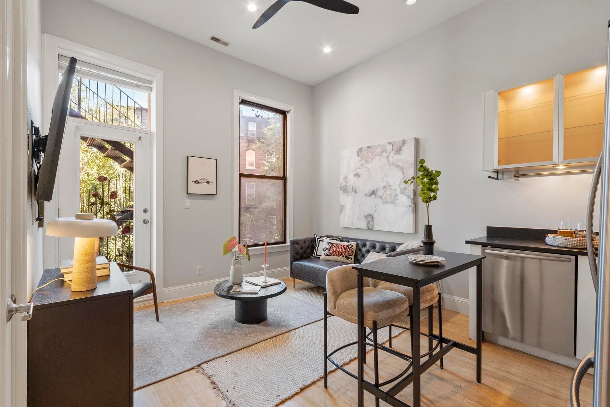 290 Columbus Ave # 5, Boston MA 02116
