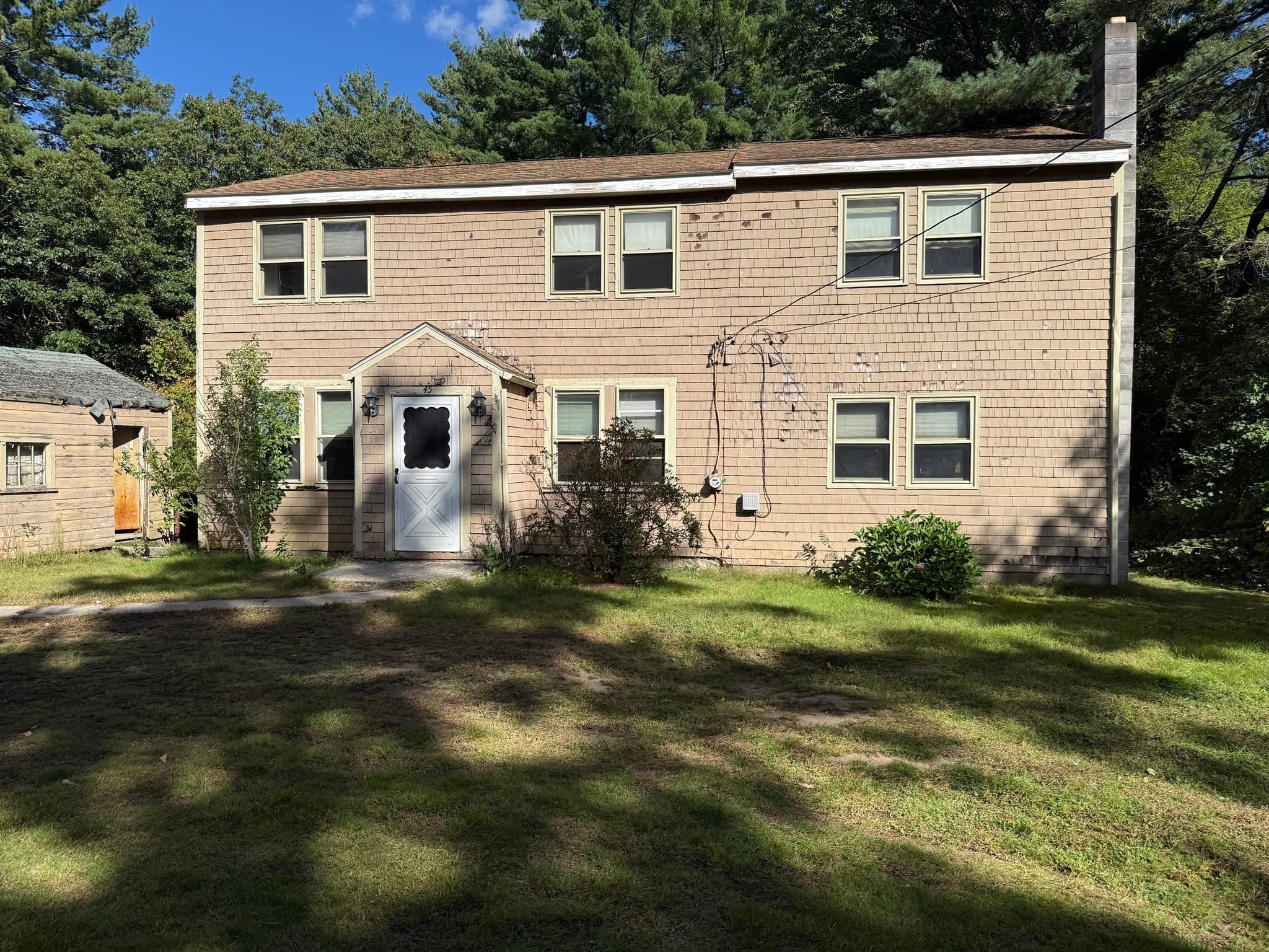 45 Upton Rd, Uxbridge MA 01569