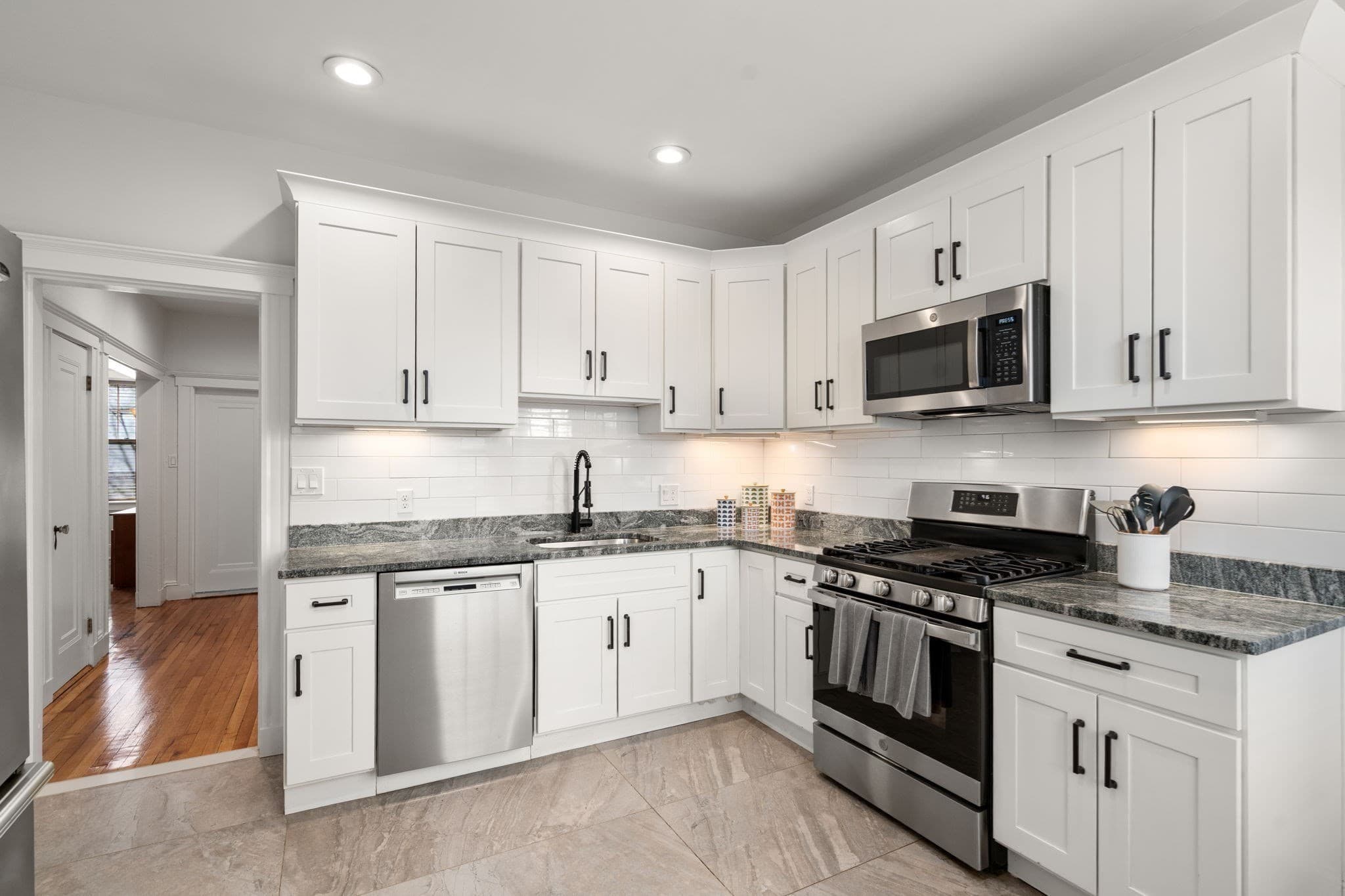 Condominium at 461 Washington St # 1, Brookline MA 02446, Brookline, photo 3 of 17