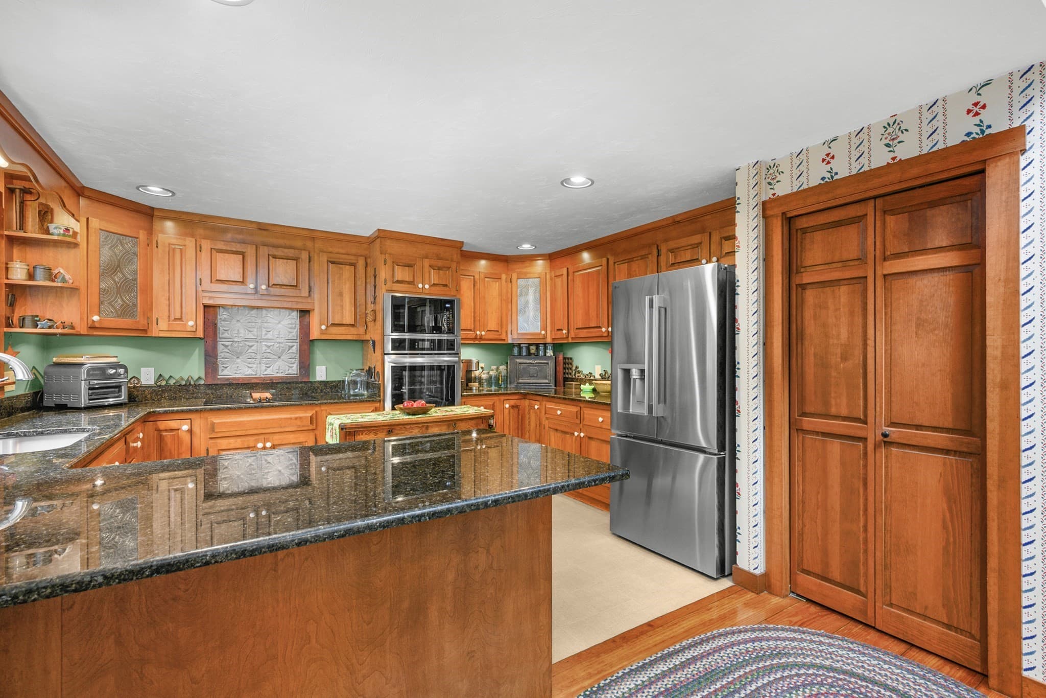Single Family Residence at 8 Crestview Dr Ext, Sandwich MA 02537, Sandwich, photo 10 of 42