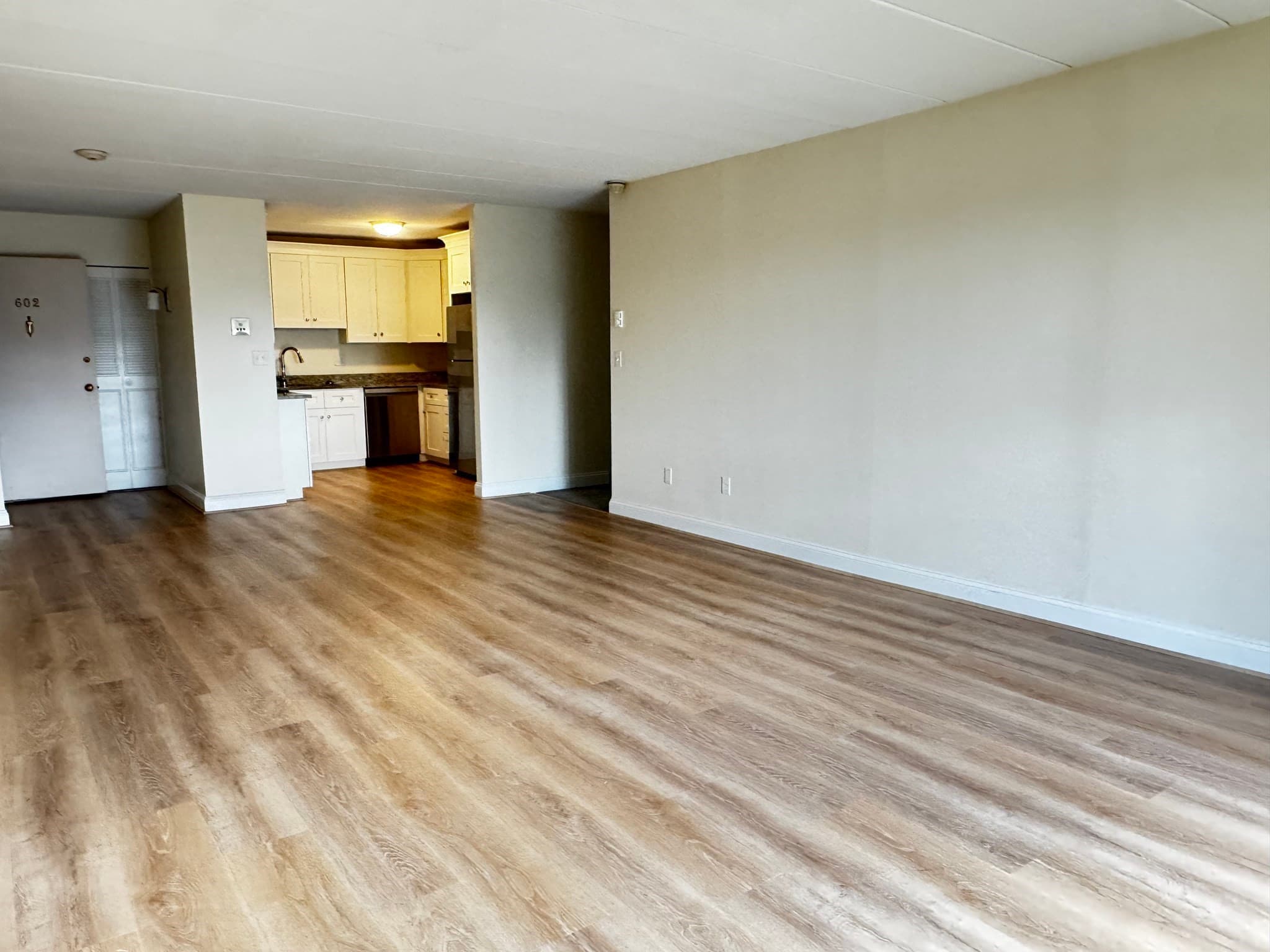 Condominium at 65 Commons Dr # 602, Shrewsbury MA 01545, Shrewsbury, photo 9 of 38