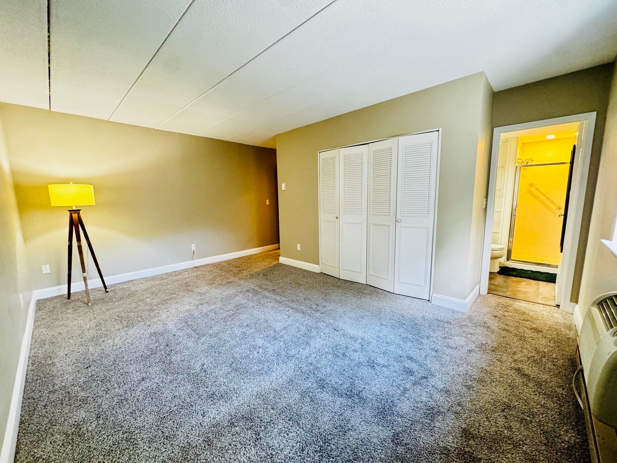 Condominium at 65 Commons Dr # 602, Shrewsbury MA 01545, Shrewsbury, photo 24 of 38