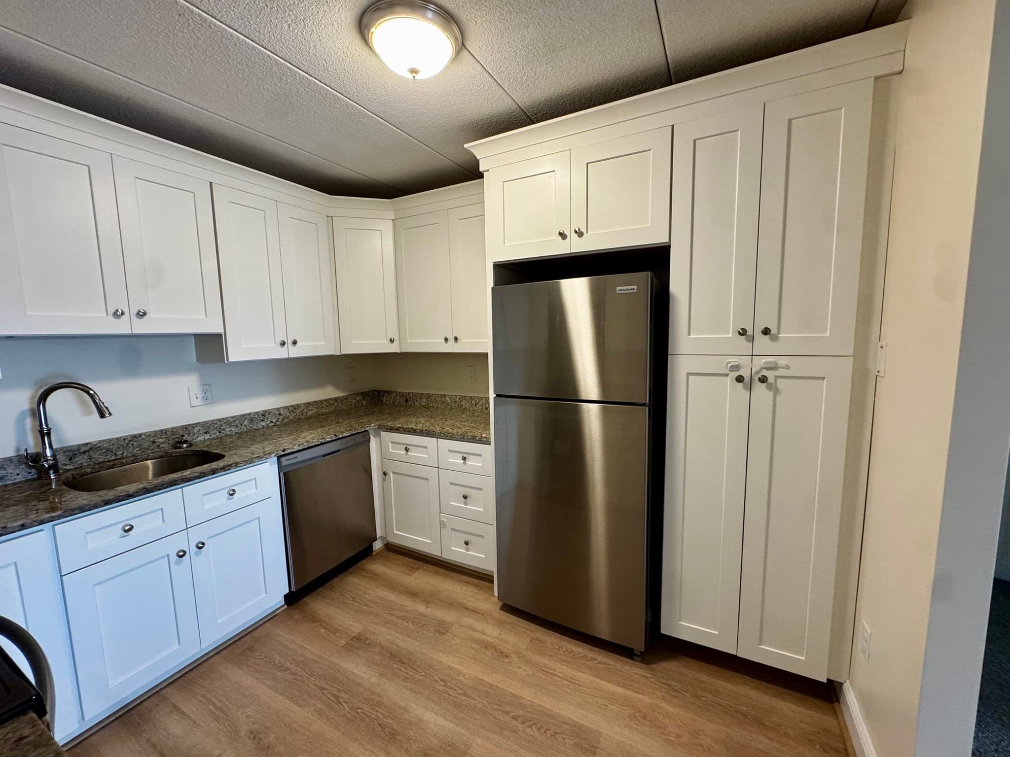Condominium at 65 Commons Dr # 602, Shrewsbury MA 01545, Shrewsbury, photo 14 of 38