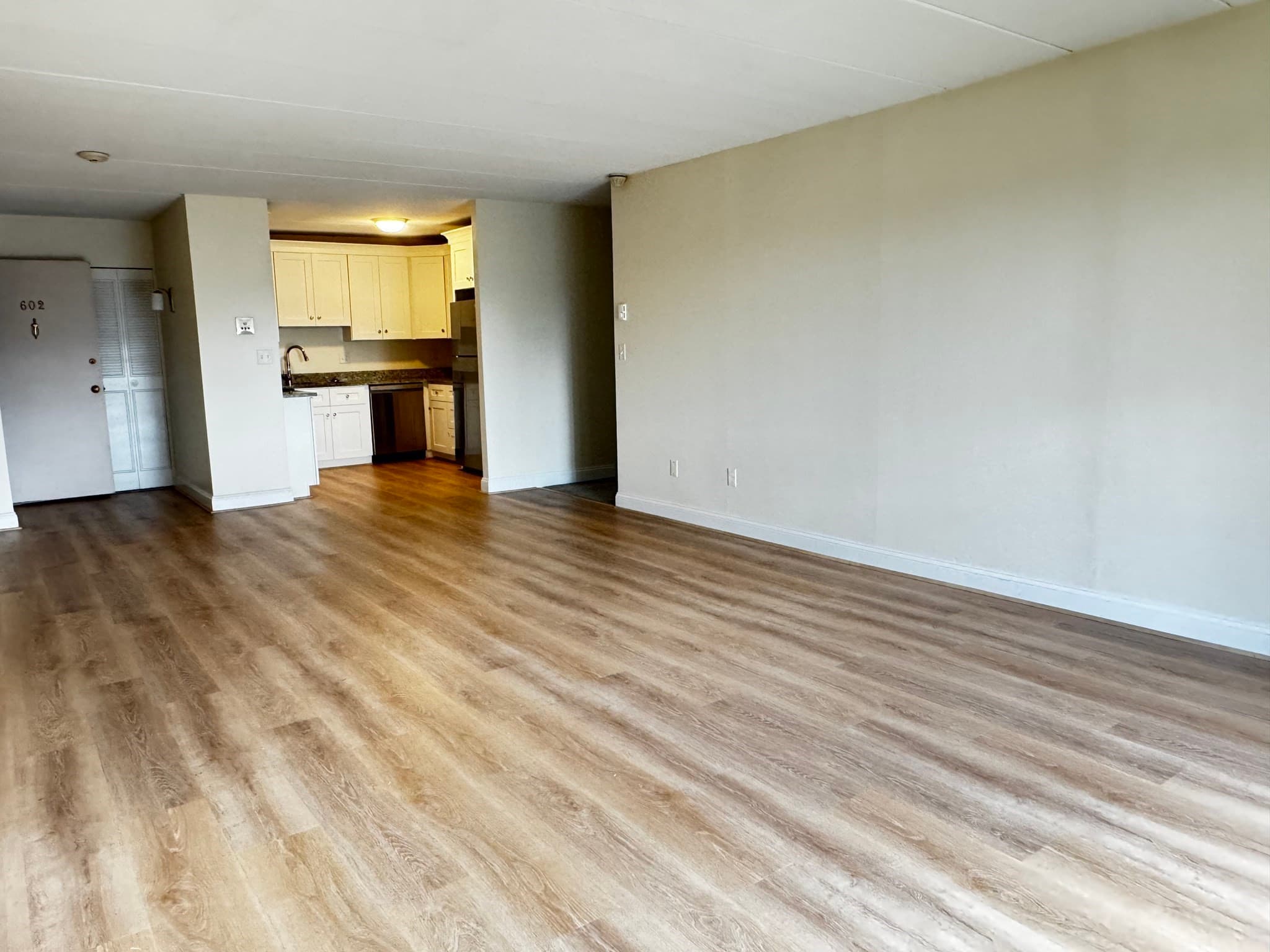 Condominium at 65 Commons Dr # 602, Shrewsbury MA 01545, Shrewsbury, photo 8 of 38