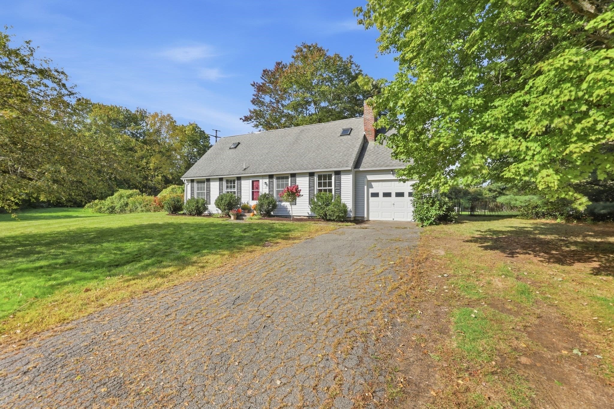 Single Family Residence at 15 Surrey Ln, Amherst MA 01002, Amherst, photo 5 of 42