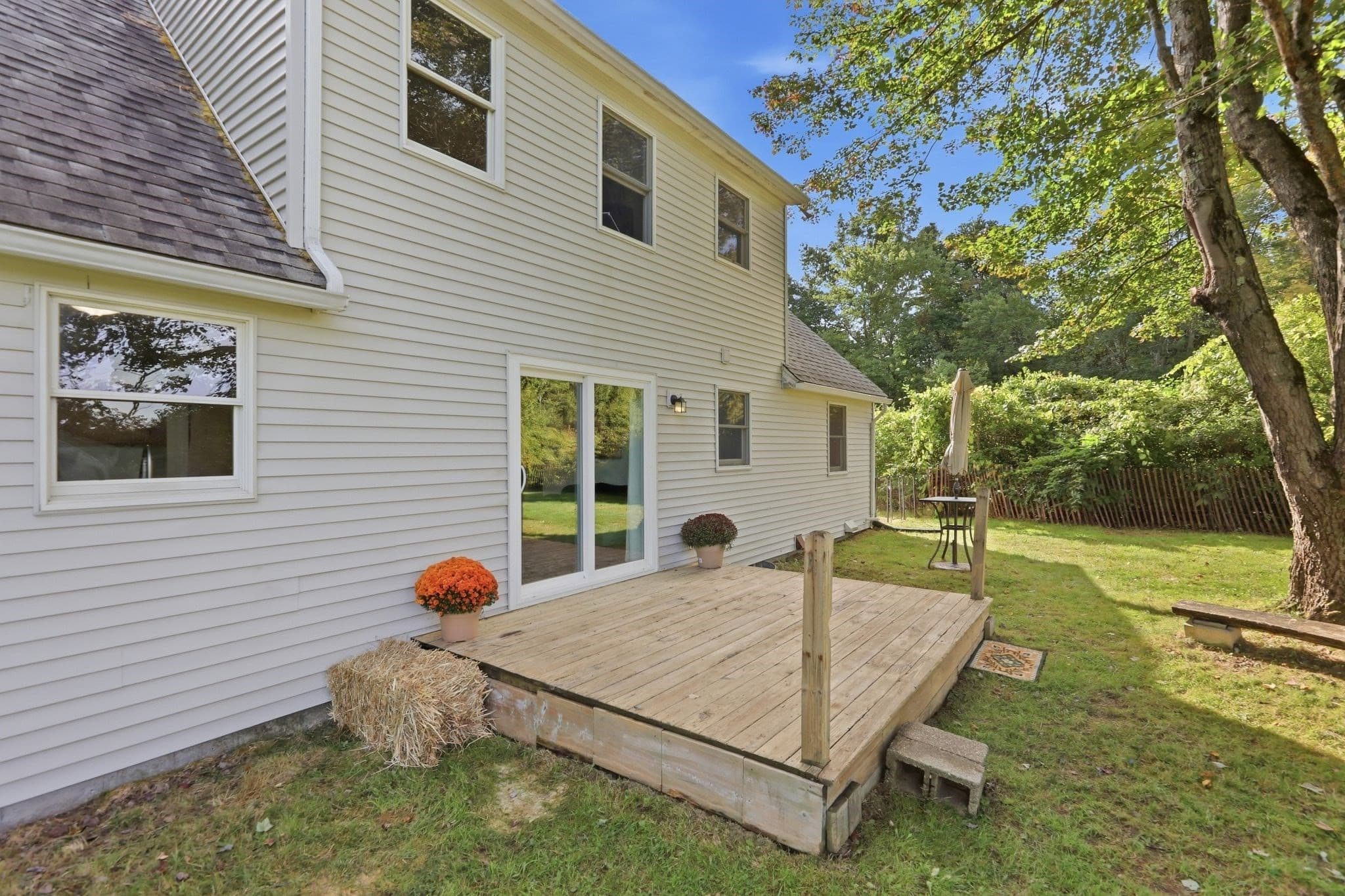 Single Family Residence at 15 Surrey Ln, Amherst MA 01002, Amherst, photo 39 of 42