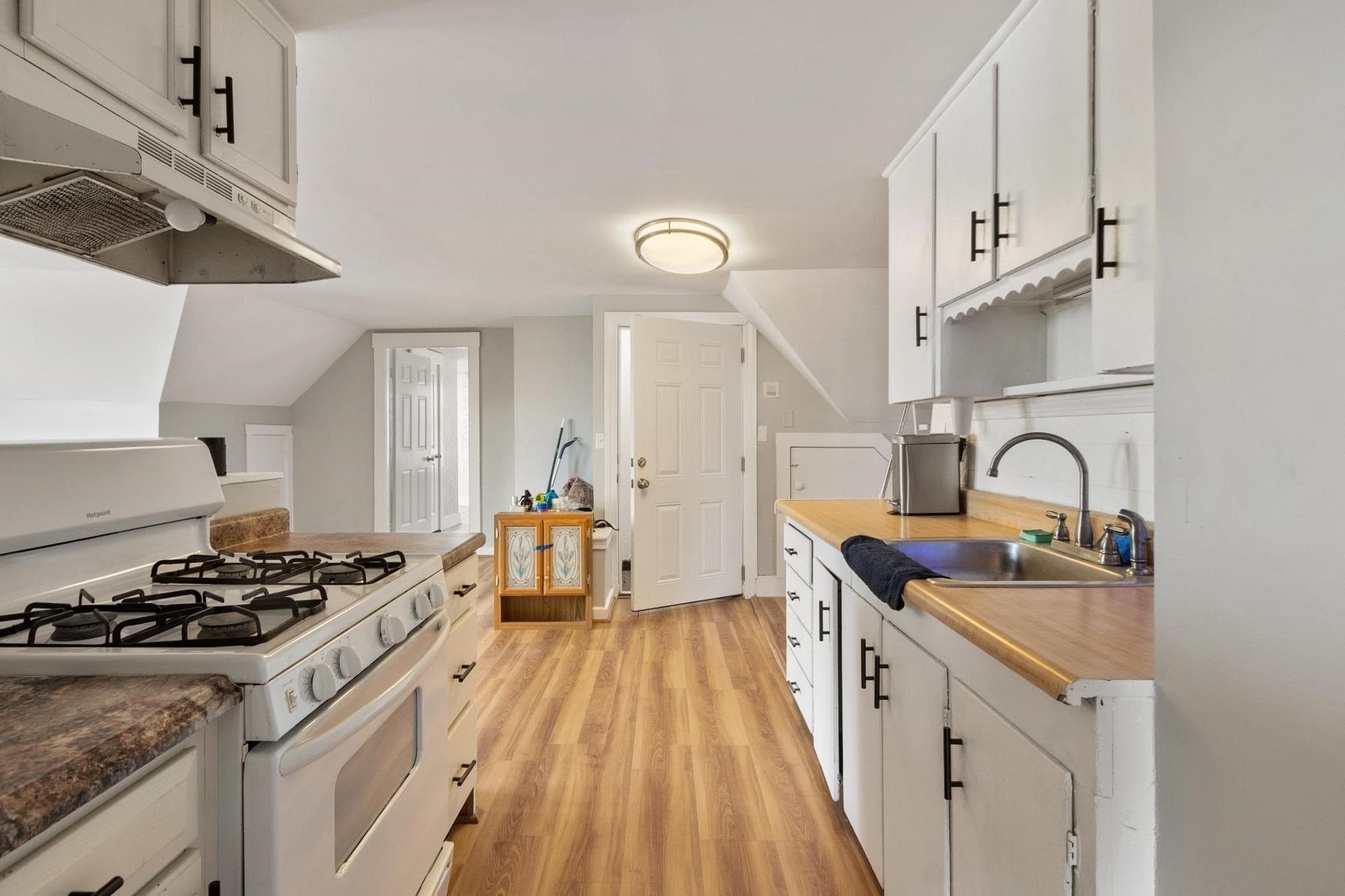 5-9 Family at 9 Mount Vernon St, Fitchburg MA 01420, Fitchburg, photo 13 of 36