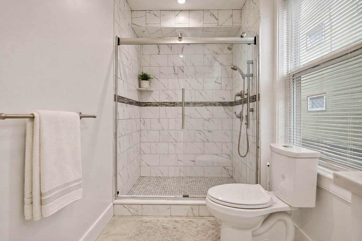 Condominium at 14 Farragut Ave # 1, Somerville MA 02144, Somerville, photo 9 of 12