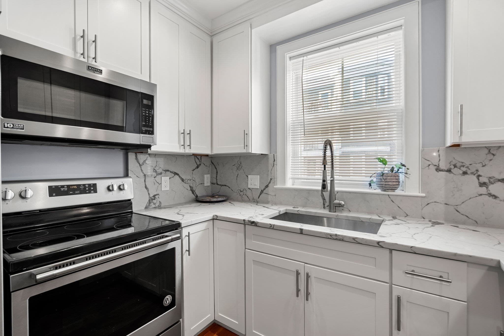 Condominium at 14 Farragut Ave # 1, Somerville MA 02144, Somerville, photo 4 of 12