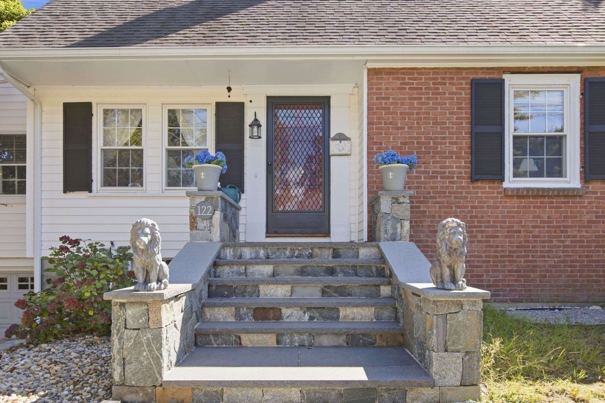 Single Family Residence at 122 North Street, Stoneham MA 02180, Stoneham, photo 6 of 35