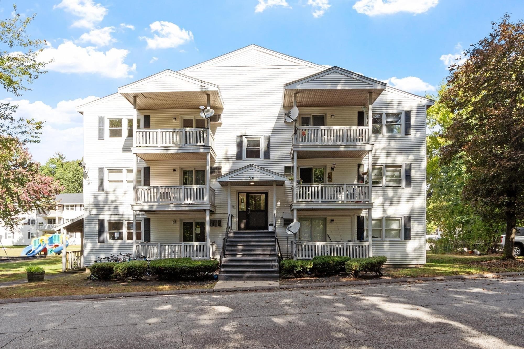 30 Abbey Rd # 106, Leominster MA 01453