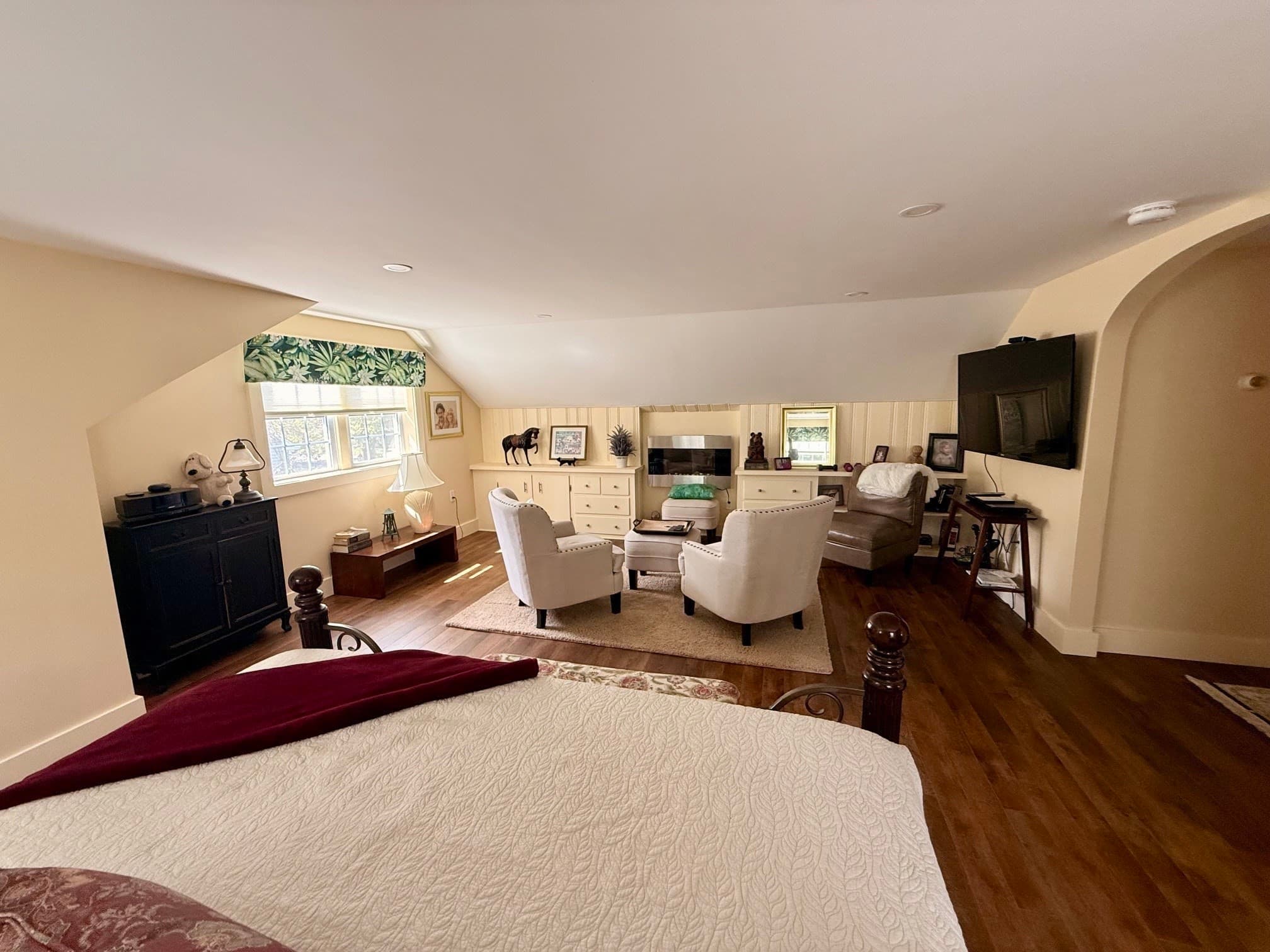 Single Family Residence at 270 Gardner St, New Bedford MA 02740, New Bedford, photo 22 of 42