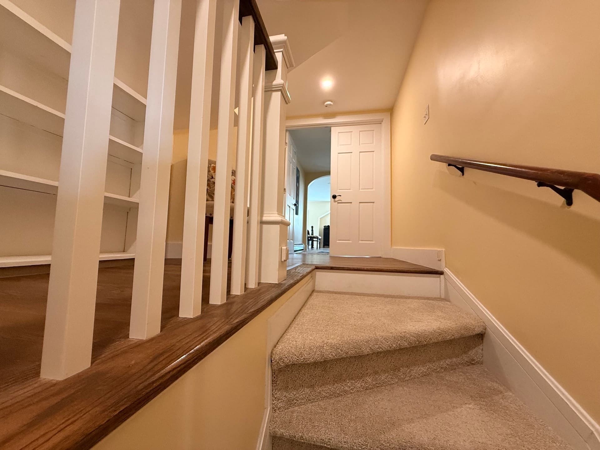 Single Family Residence at 270 Gardner St, New Bedford MA 02740, photo 19 of 42