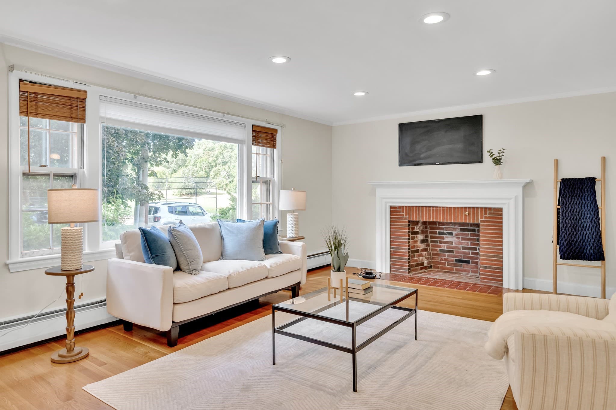 Single Family Residence at 33 Stowecroft Rd, Arlington MA 02474, Arlington, photo 5 of 35