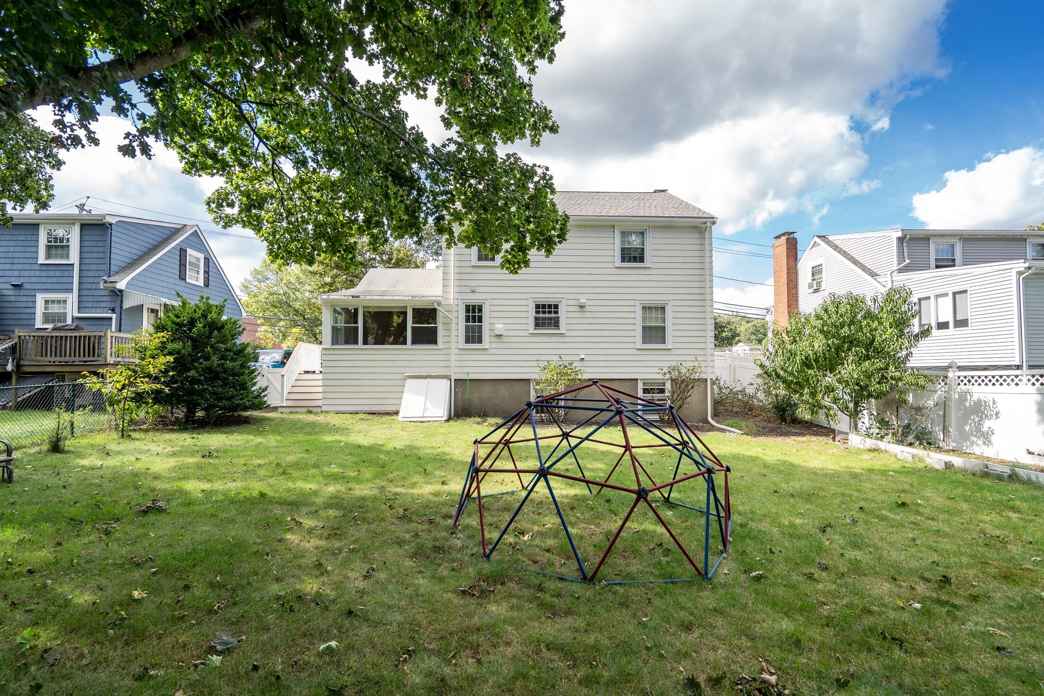 Single Family Residence at 33 Stowecroft Rd, Arlington MA 02474, Arlington, photo 34 of 35
