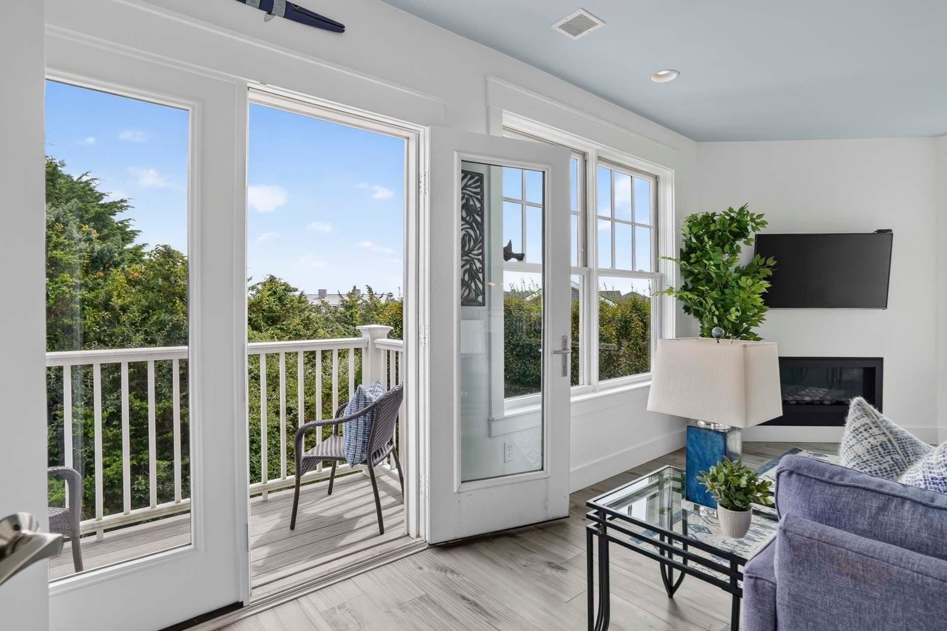 Single Family Residence at 98 Edgartown Bay Rd, Edgartown MA 02539, Edgartown, photo 9 of 42