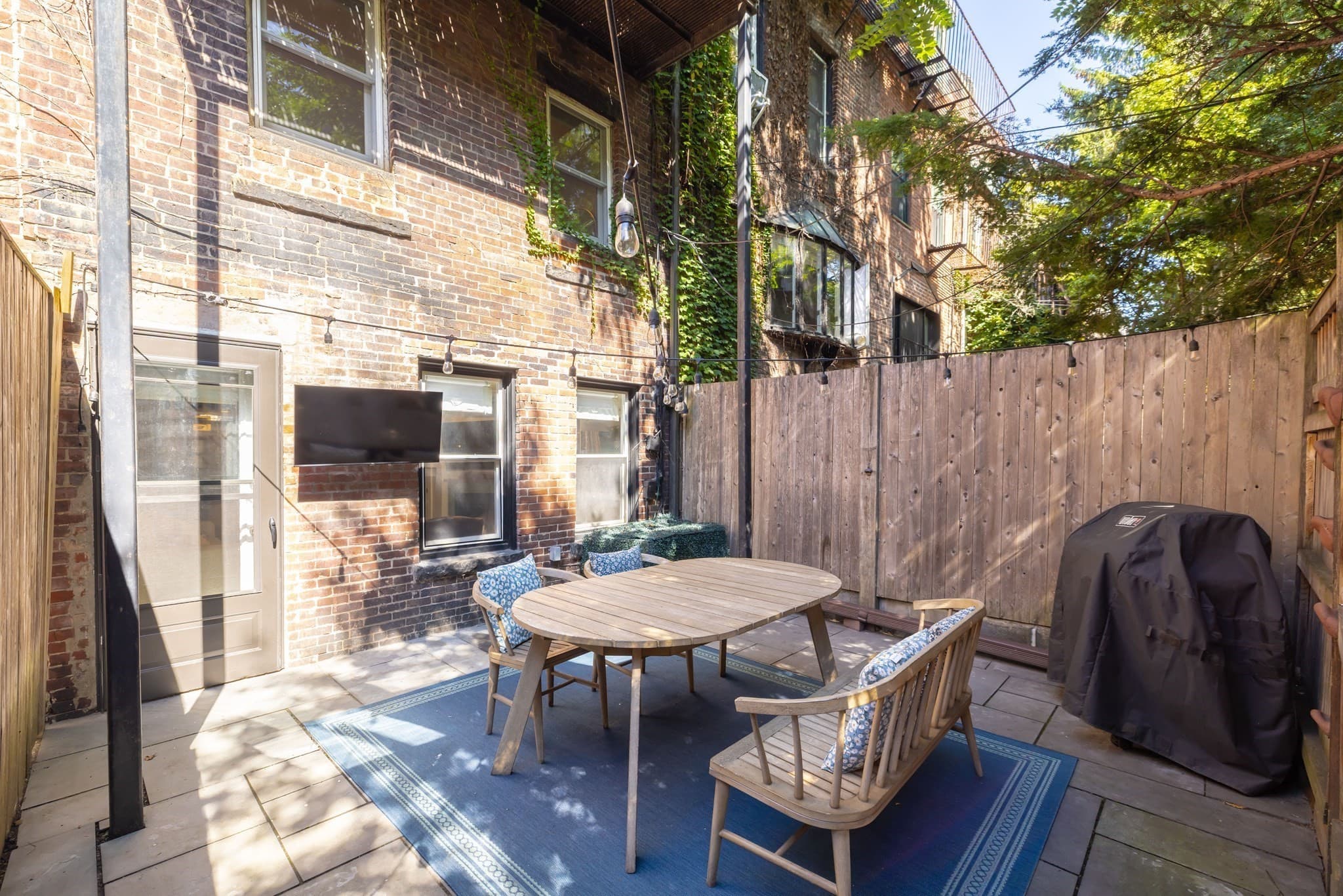 Condominium at 25 Lawrence St # 1, Boston MA 02116, photo 23 of 26