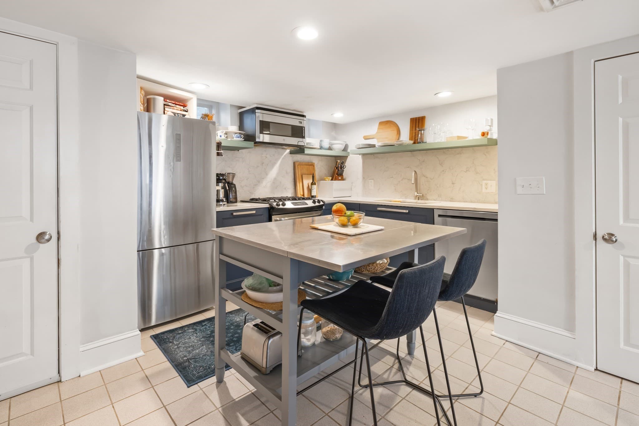 Condominium at 25 Lawrence St # 1, Boston MA 02116, photo 17 of 26