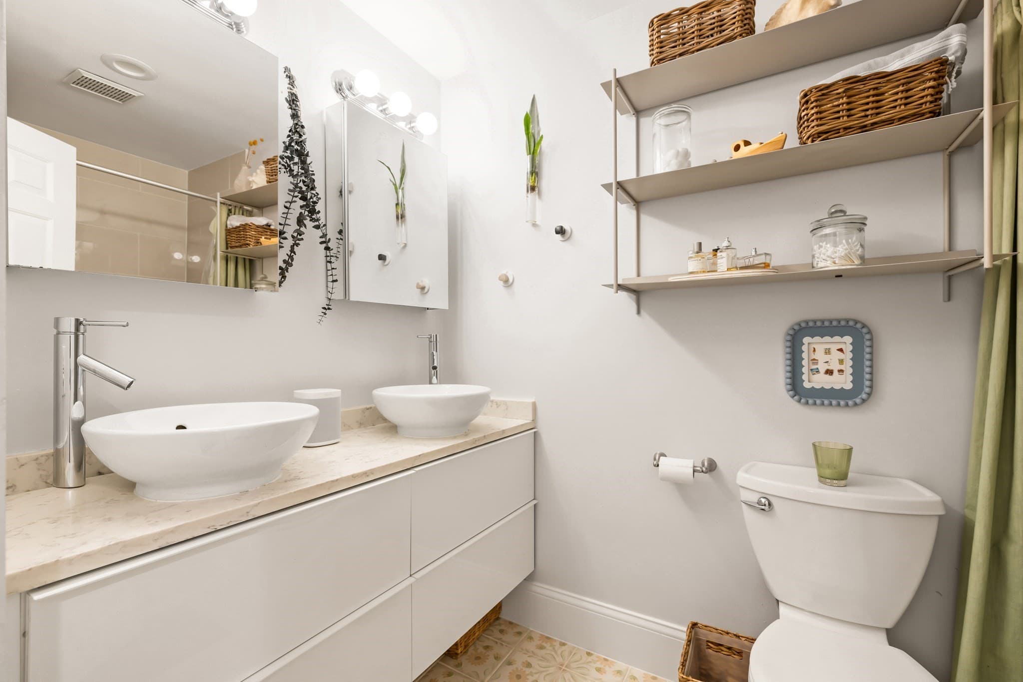 Condominium at 25 Lawrence St # 1, Boston MA 02116, photo 9 of 26