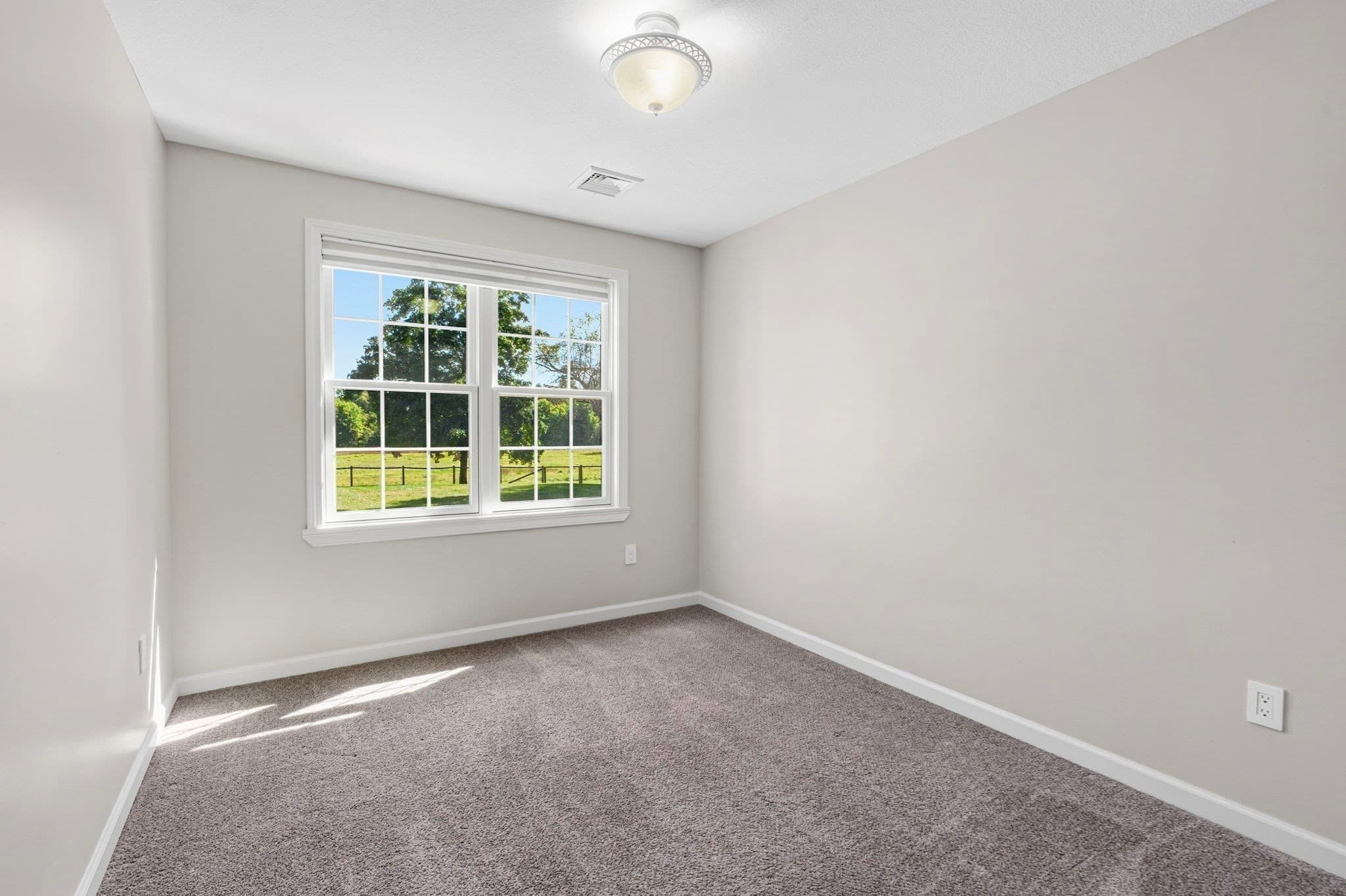Single Family Residence at 263 College Hwy, Southampton MA 01073, Southampton, photo 23 of 42