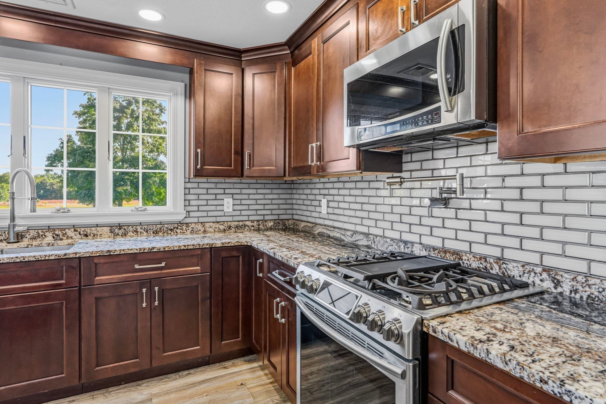 Single Family Residence at 263 College Hwy, Southampton MA 01073, Southampton, photo 6 of 42