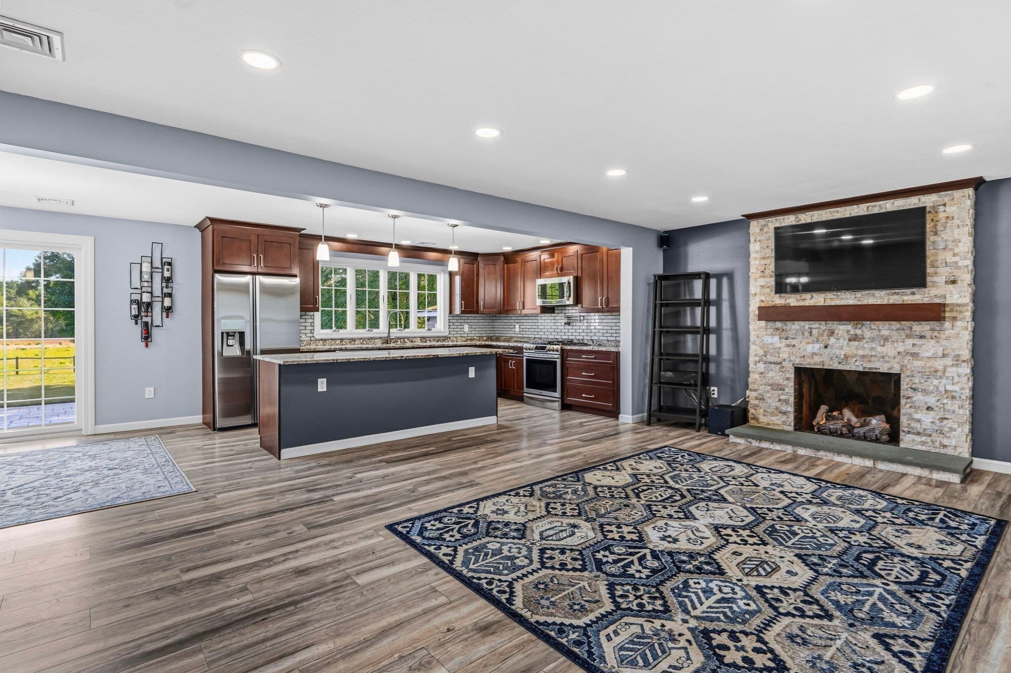 Single Family Residence at 263 College Hwy, Southampton MA 01073, Southampton, photo 13 of 42
