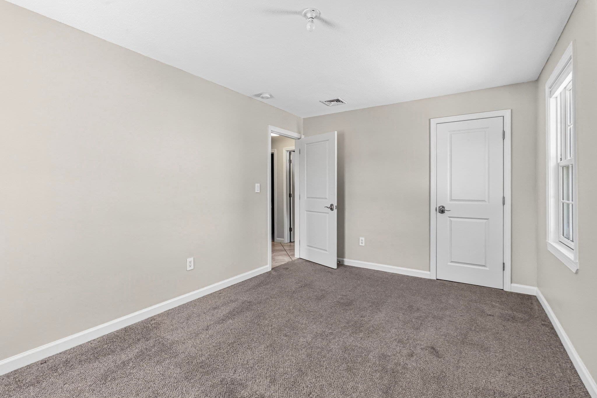 Single Family Residence at 263 College Hwy, Southampton MA 01073, Southampton, photo 19 of 42