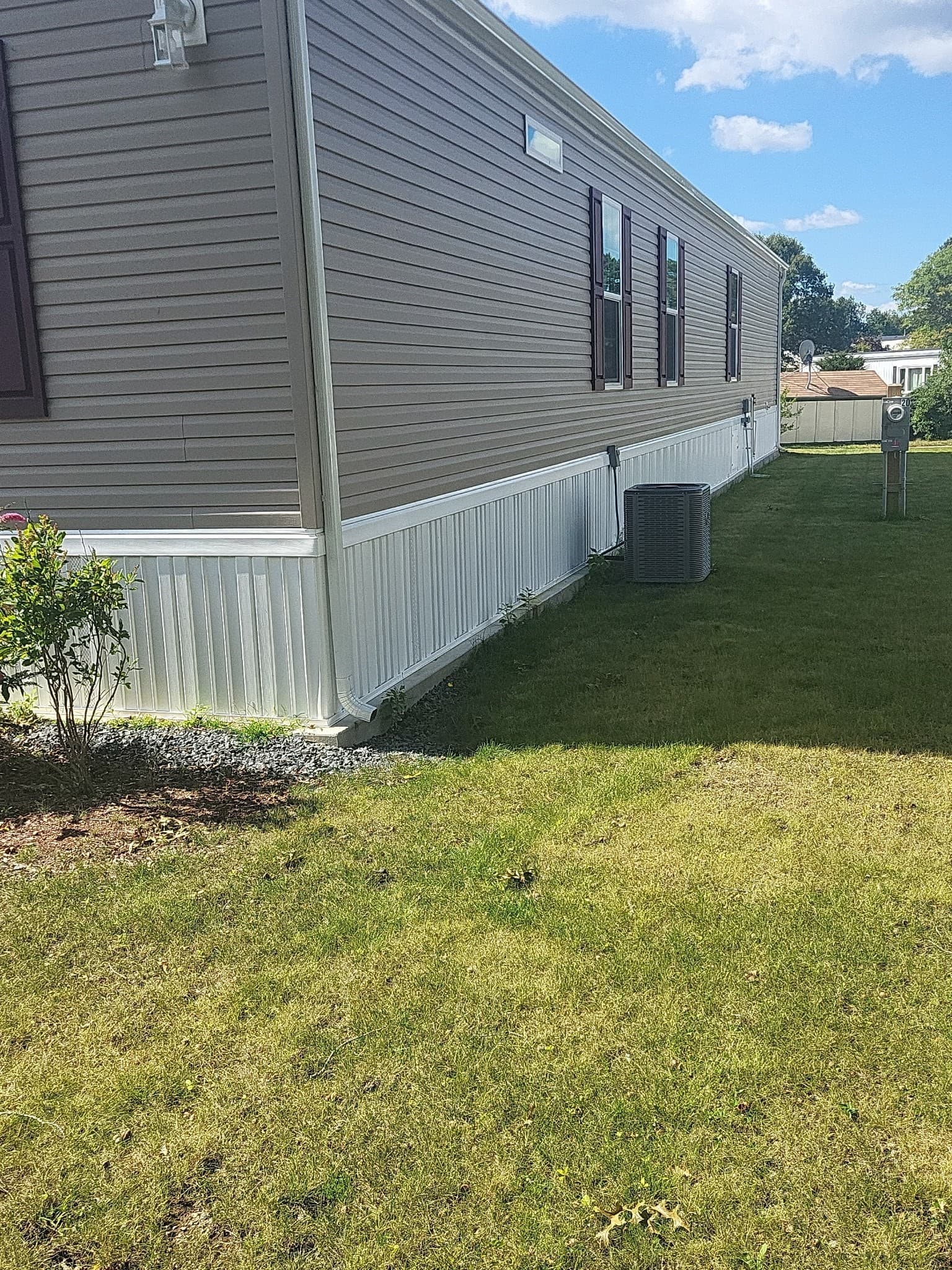 Mobile Home at 20 Fawn Drive, Plymouth MA 02360, Plymouth, photo 5 of 6