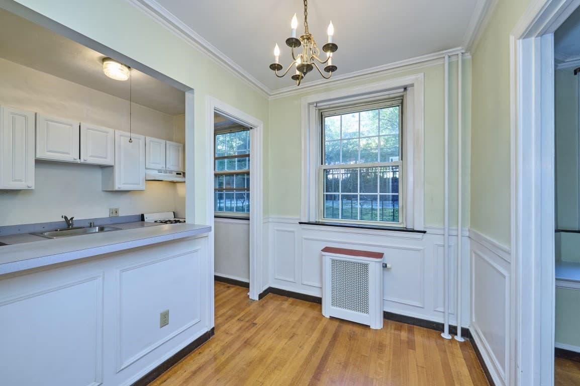 Condominium at 7 Arlington St # 4, Cambridge MA 02140, Cambridge, photo 4 of 12