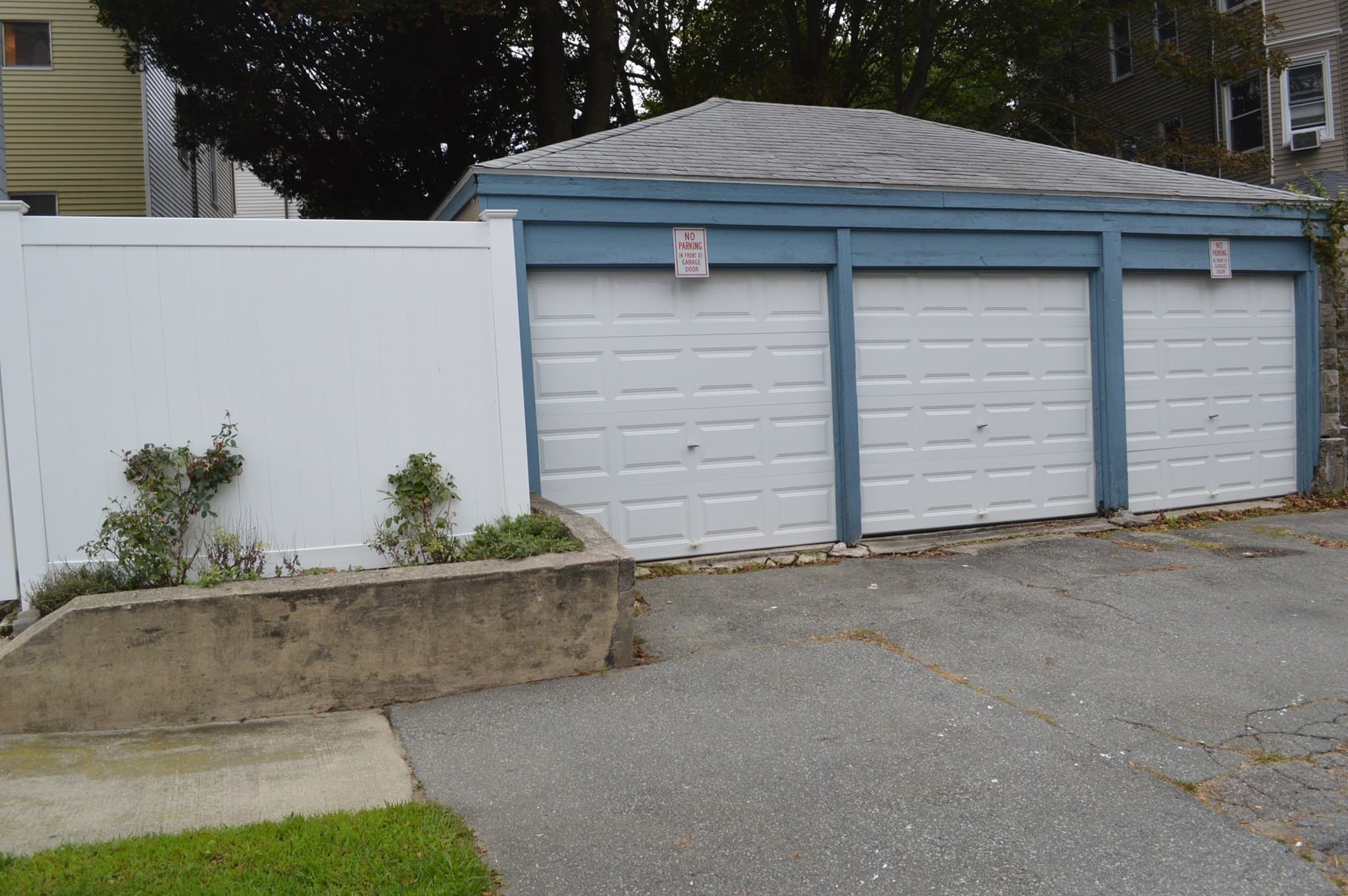 3 Family at 543 Coggeshall St, New Bedford MA 02746, New Bedford, photo 2 of 30